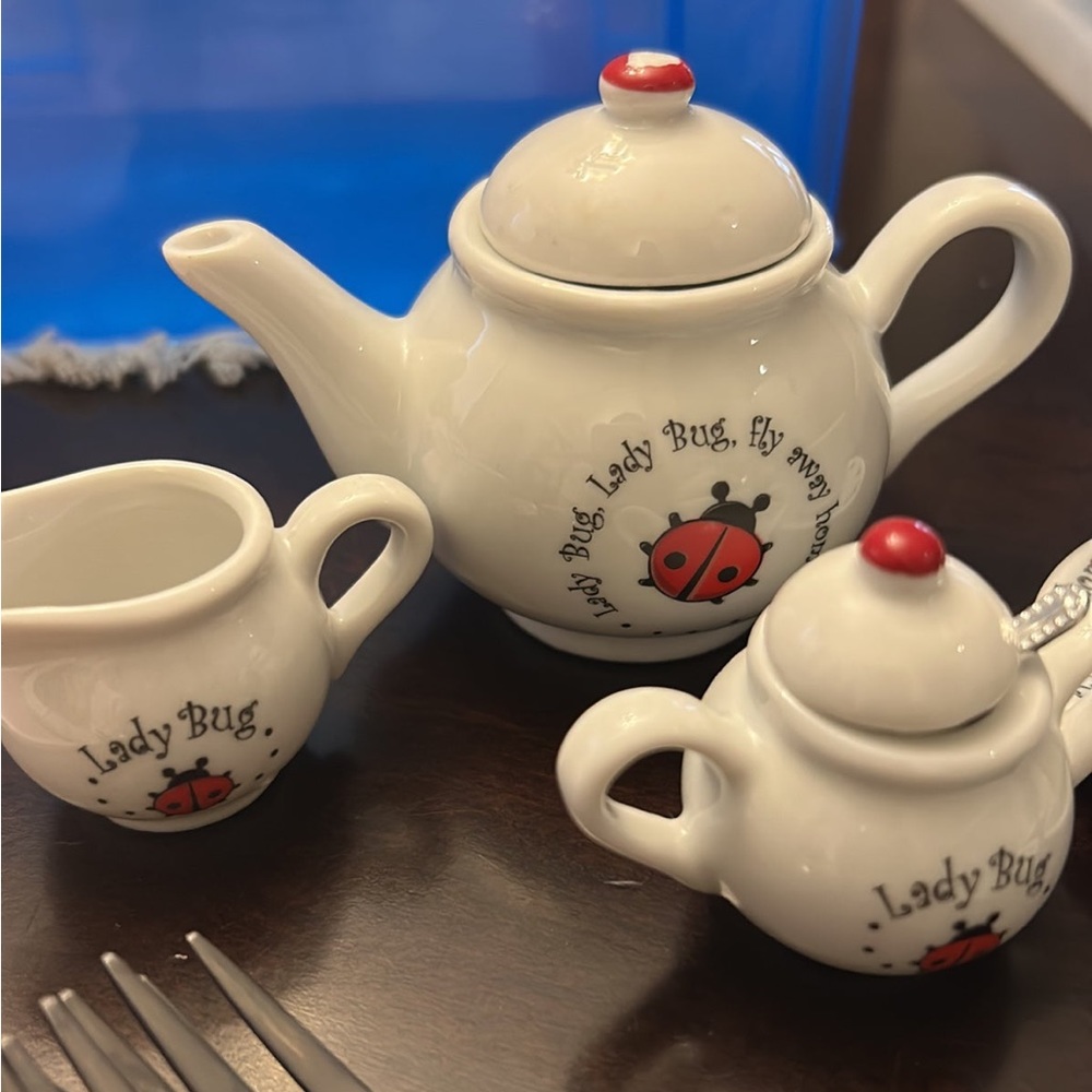 Miniature LadyBug Tea Set - Picture 2 of 6